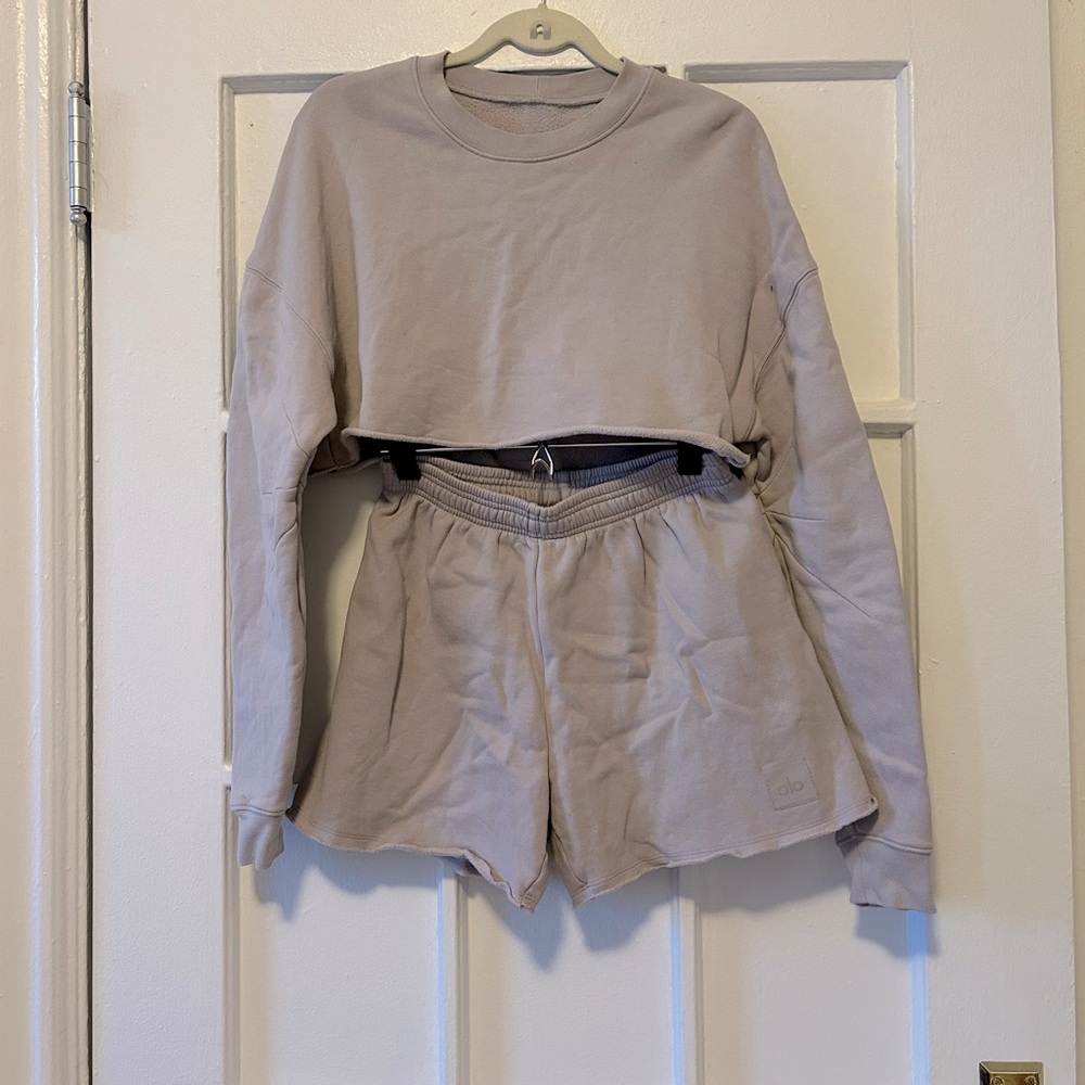 Alo Crop Crew Neck & Gym Short — Lavender Dusk, XS